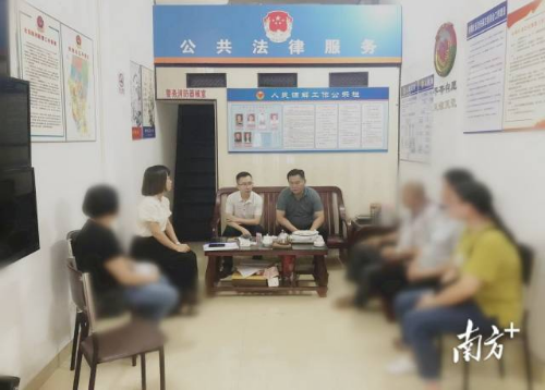 濠江区达濠街道结合传统习俗文化，圆满断下“家务事”。