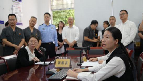 石联社区诉源治理工作室进行云调解及云司法确认。